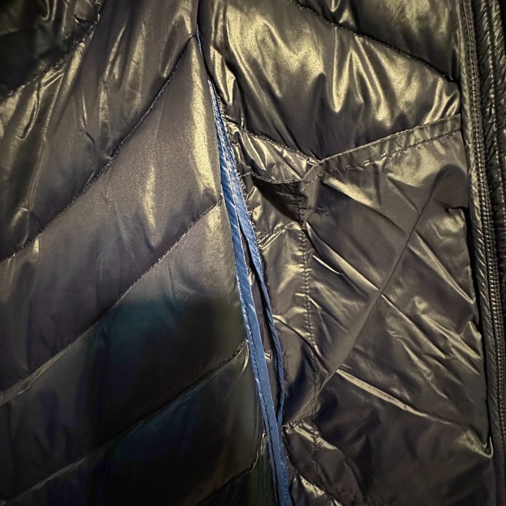 Calvin Klein Women Packable Down - Navy Feather Puff Jacket - Picture 8 of 13
